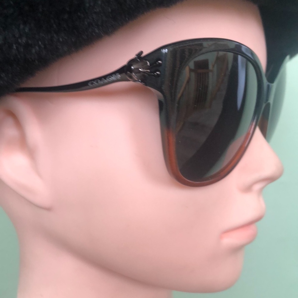 Coach - 57mm Square Sunglasses black amber - Picture 4 of 10